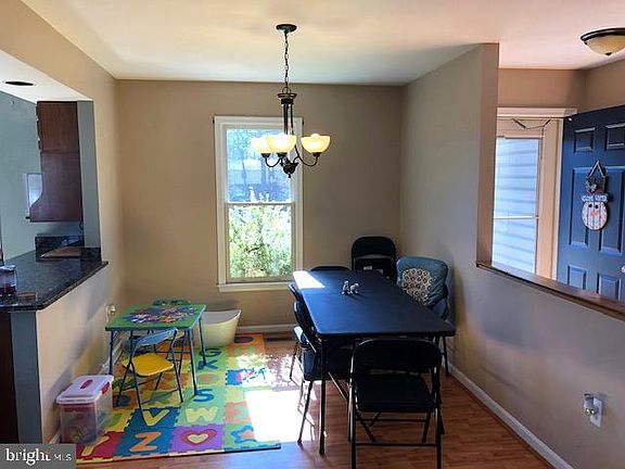 4th image of 305 Tulip Cir