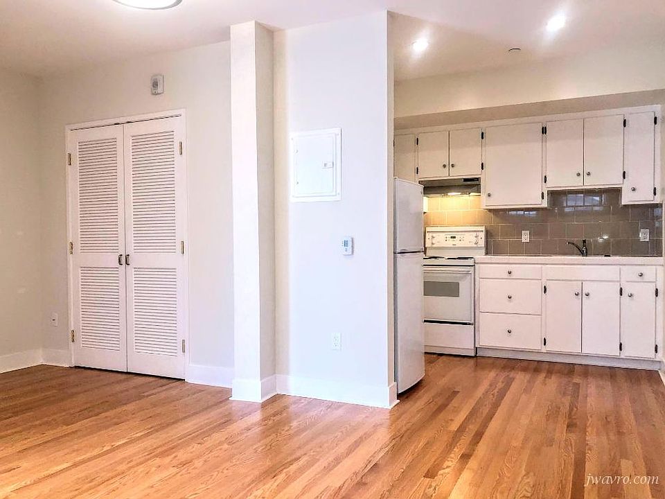 1st image of 1135 Stanyan St #12
