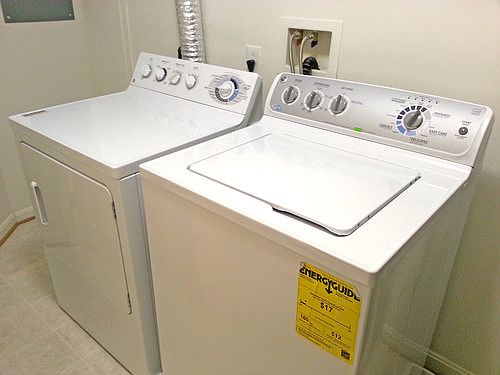 2nd image of 1950 Palonia Ct