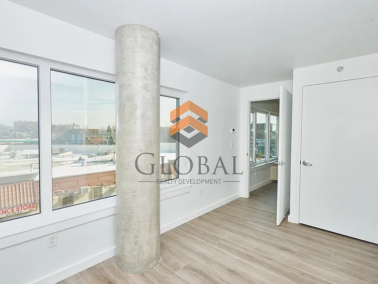 790 Allerton Ave #305 — Photo 8