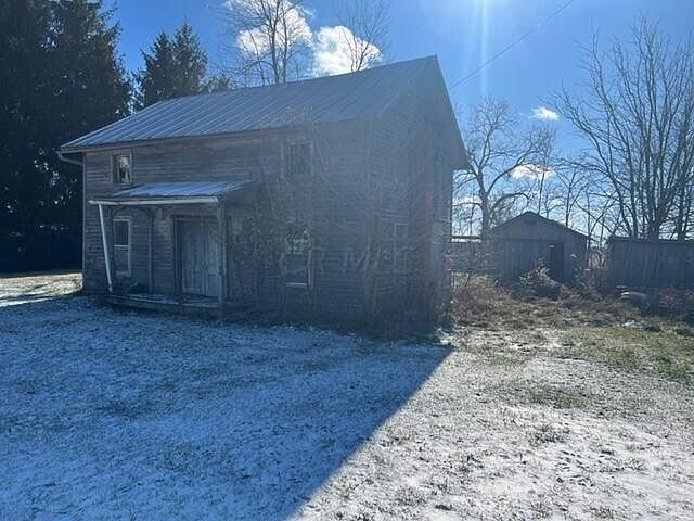 2nd image of 2081 Brokensword Rd