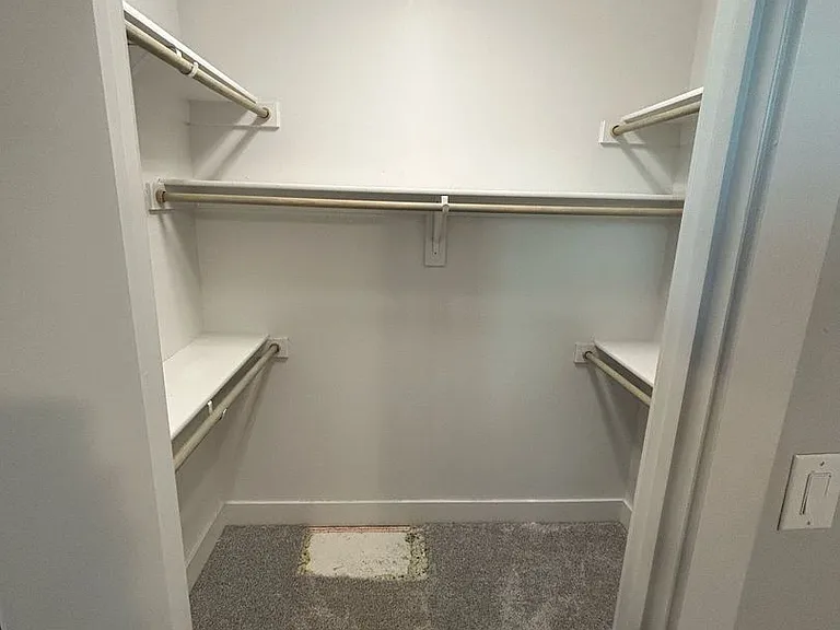 212 Stellariga Pl — Photo 3