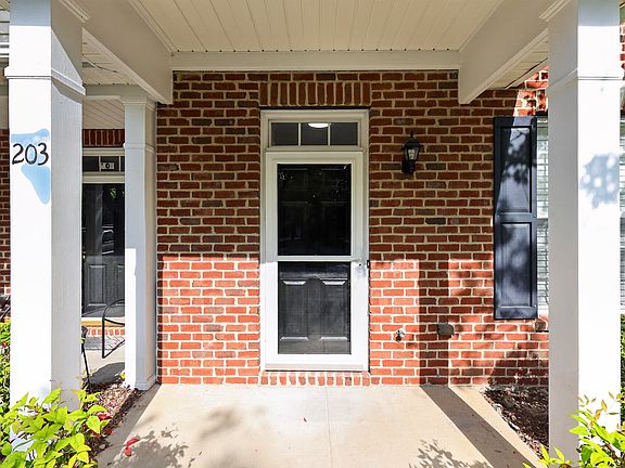 3rd image of 203 Sir William Ln