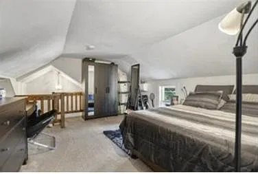 51 Alden St — Photo 2