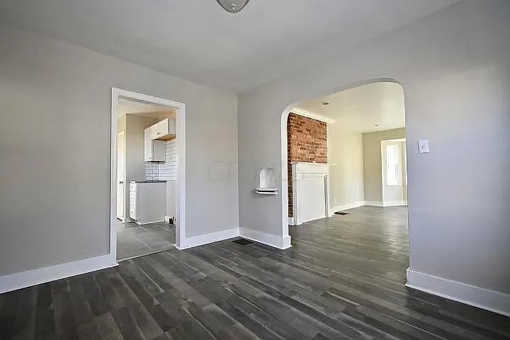 4 bed, 1401 sqft, $2,625 — Photo 3