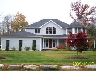 29 Del Bonis Dr, Richmond, RI 02892