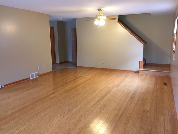 5th image of 5441 W 54th St