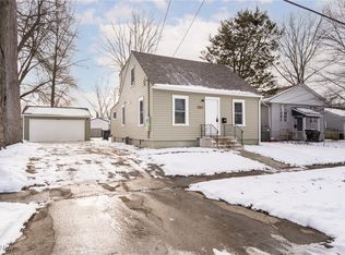 553 Purdue Ave, Elyria, OH 44035