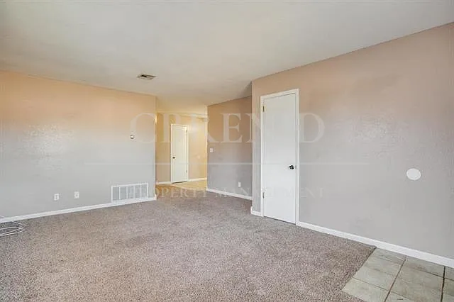 2 bed, 864 sqft, $800 — Photo 3