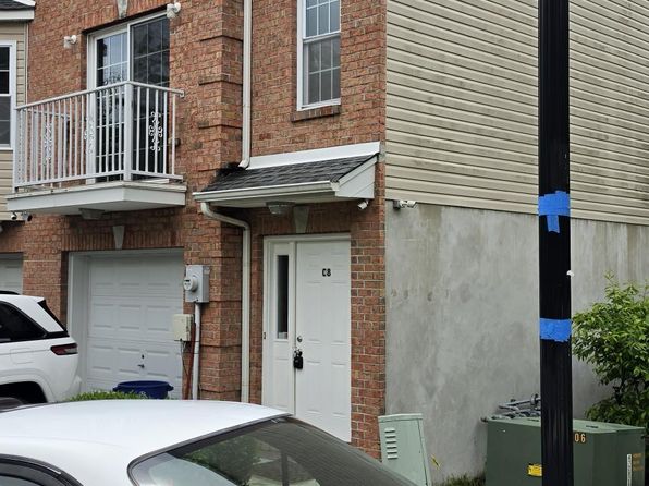 C8 Lily Ct