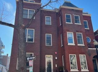 1402 Swann St NW APT 2, Washington, DC
