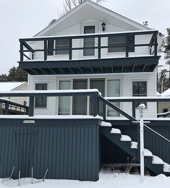 1st image of 32 Crestwood Ln