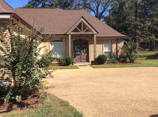 106 Woodridge, Pearl, MS 39208