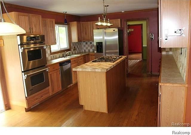 1st image of 2747 Aldgate Dr