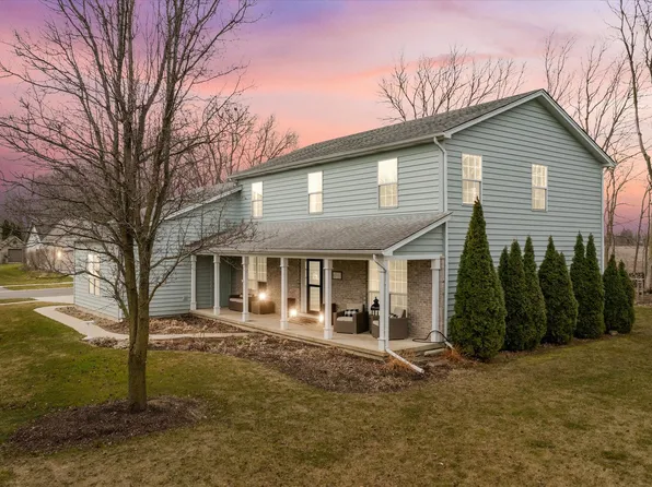 1399 Coral Berry Ct, Yorkville, IL 60560