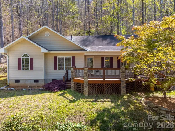 605 Toy Cove Rd, Sylva, NC 28779