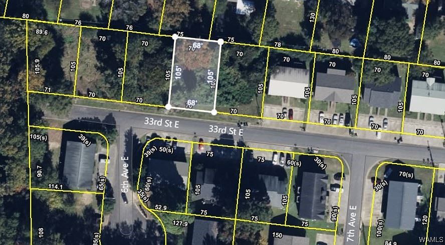2nd image of 608 33rd St E