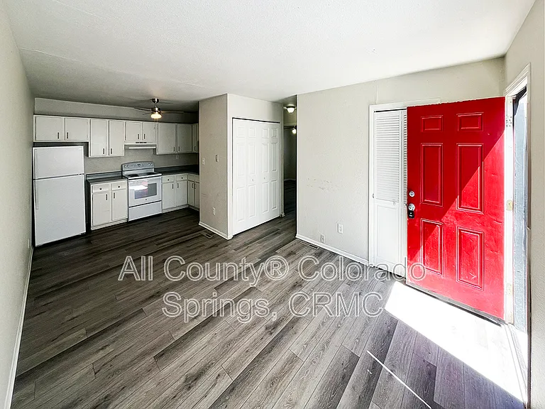 4331 Ericson Dr #4 — Photo 3