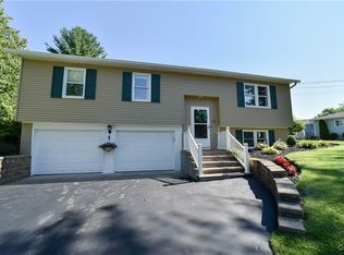 13 Cheyenne Cres, Whitesboro, NY 13492
