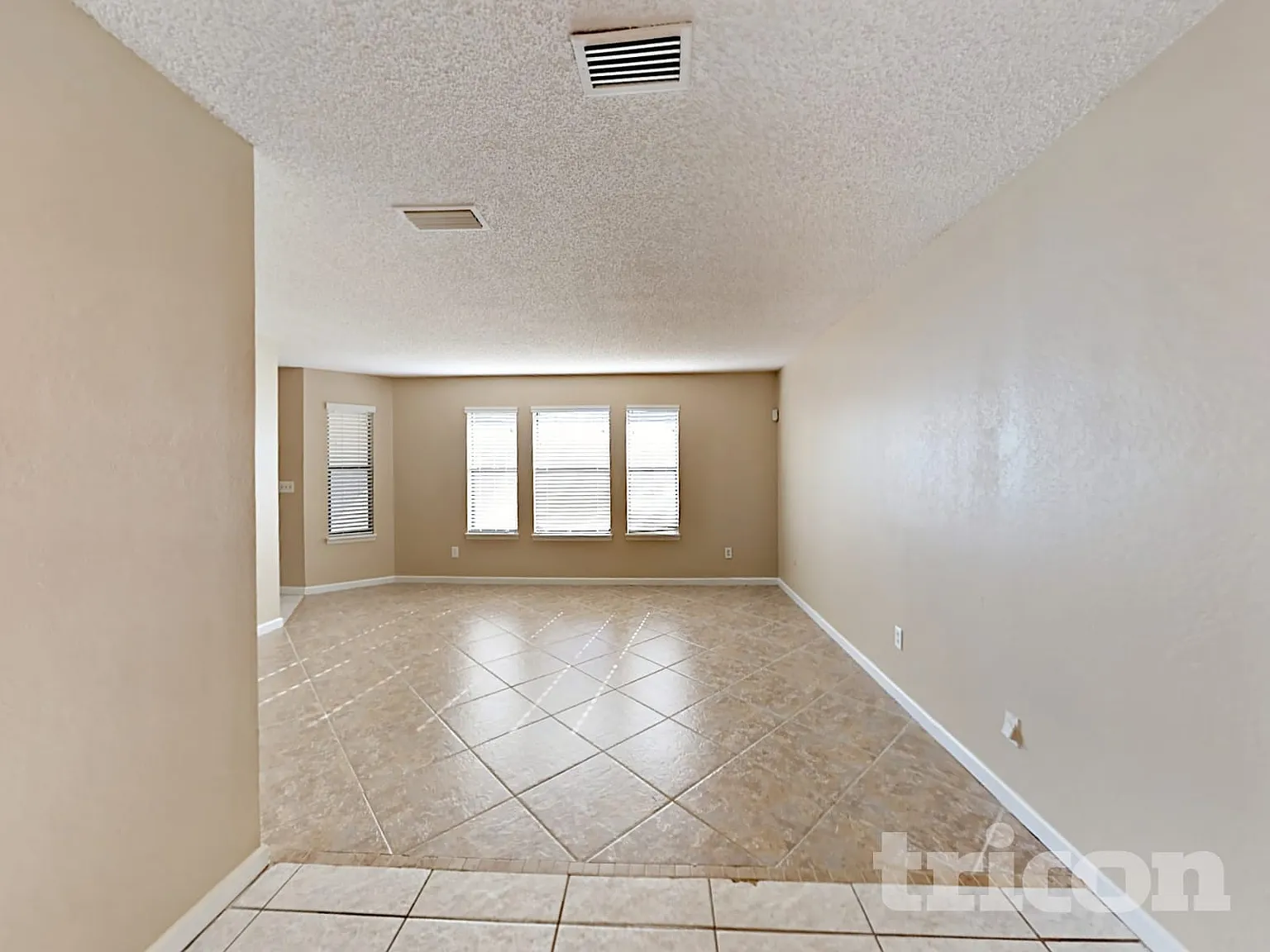 2494 E Tipton Drive Deltona FL — Photo 3