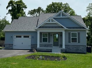 1805B Parkside Dr, Pasadena, MD 21122