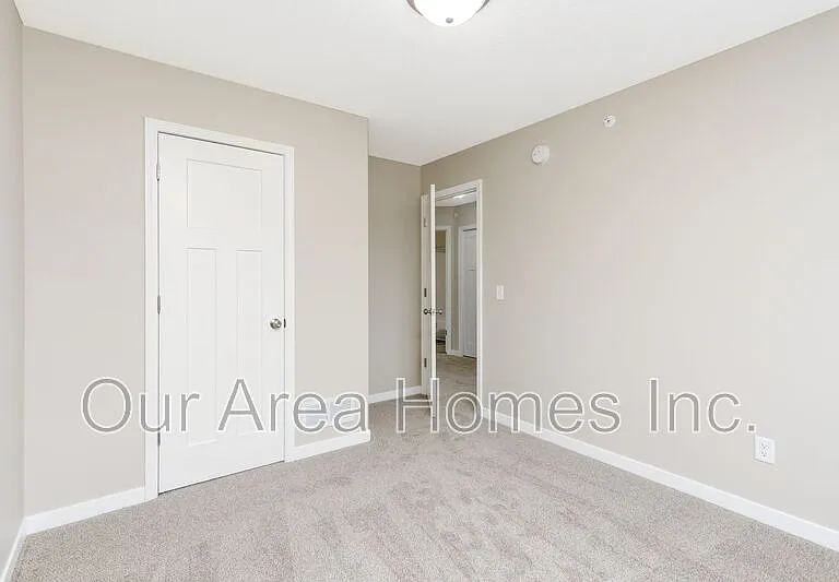 6020 Manchester Ave NE — Photo 12