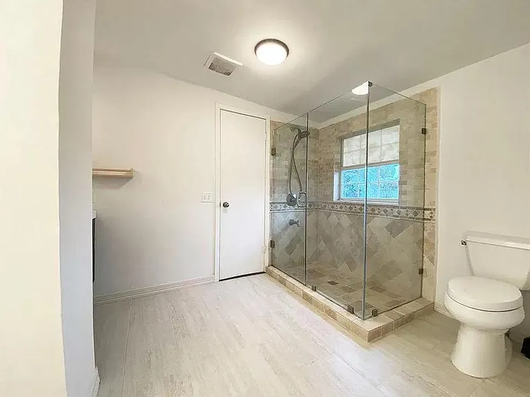 1316 Dunbarton Dr — Photo 14