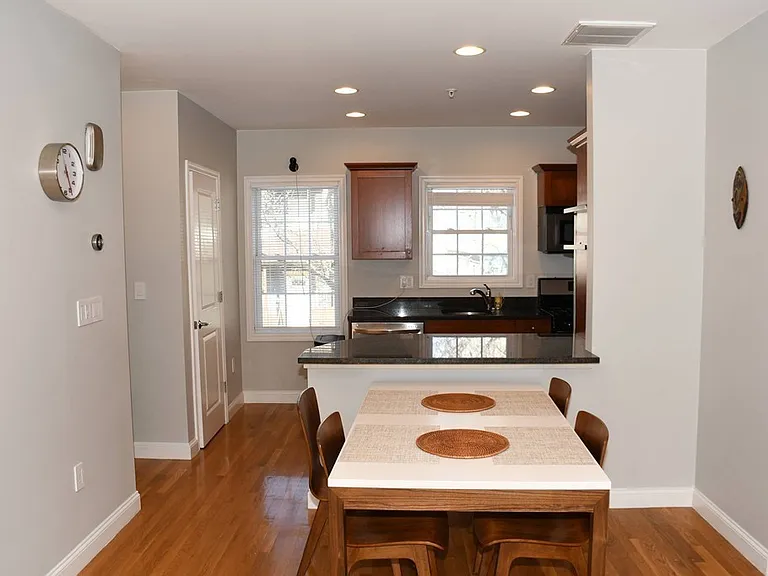 280 River St #2 — Photo 5