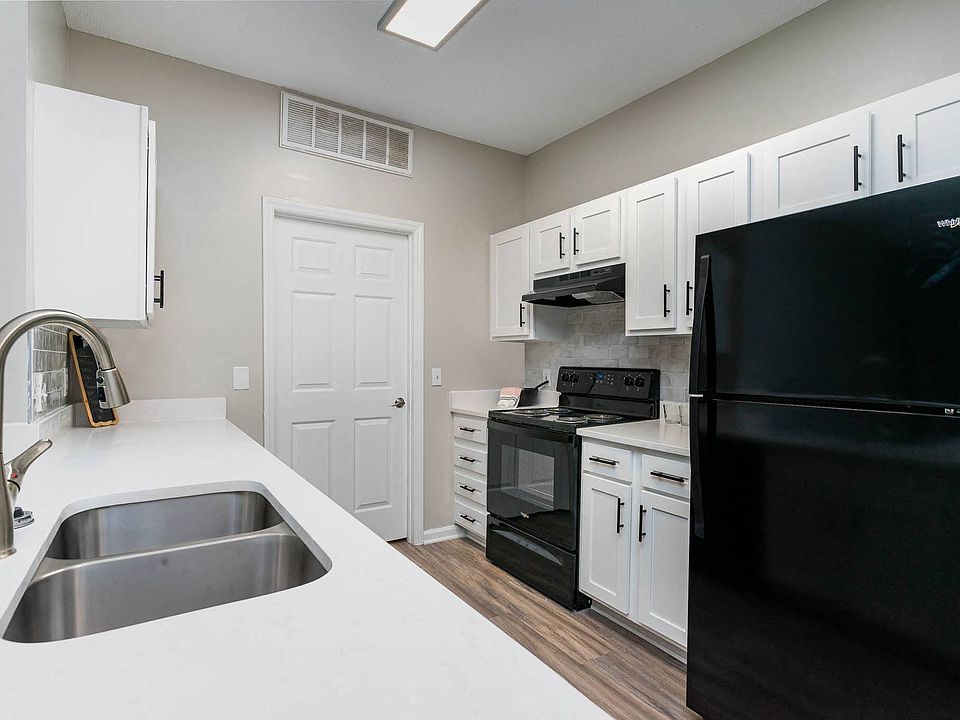 Renovated Apartments in Wilmington, NC