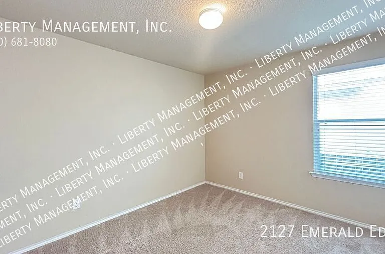 2127 Emerald Edge — Photo 19