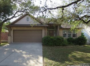 8407 Berry Knoll Dr, Universal City, TX 78148