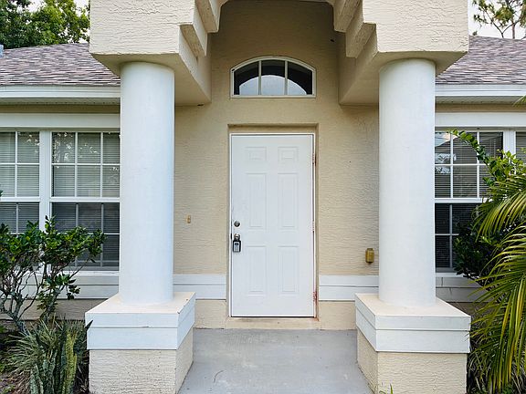 3rd image of 15 Phoenix Ln