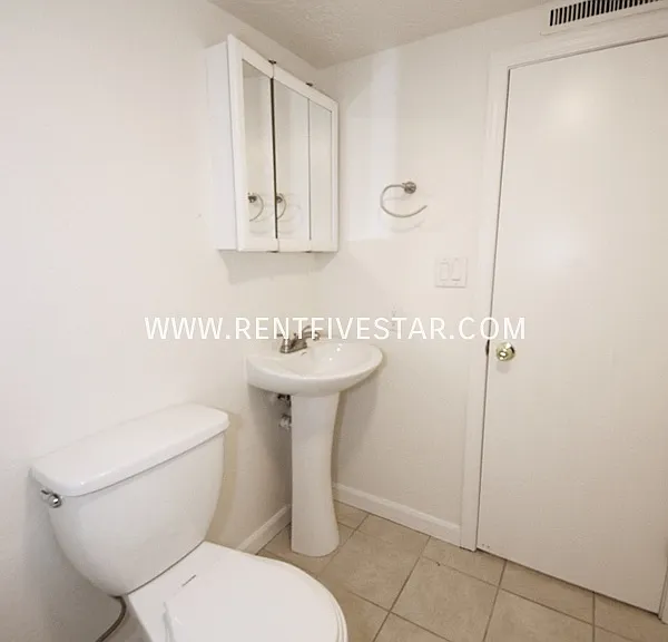 1364 Lavine Dr — Photo 12