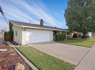 2001 Scenic Dr, Modesto, CA 95355