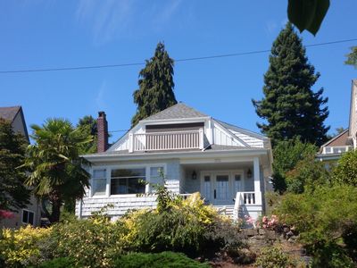 2711 Boyer Ave E, Seattle, WA, 98102