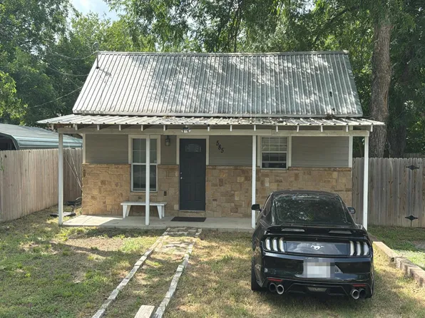 585 W Minnie St, Stephenville, TX 76401