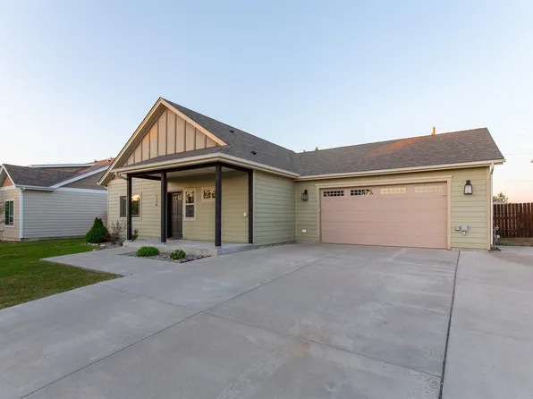 136 Shelter Grove Cir, Bozeman, MT 59718
