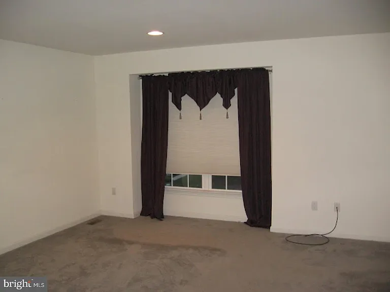 218 Silverbell Ct — Photo 18