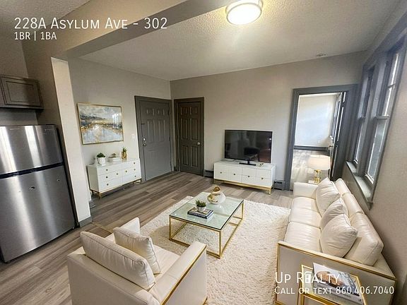 4th image of 228A Asylum Ave #302