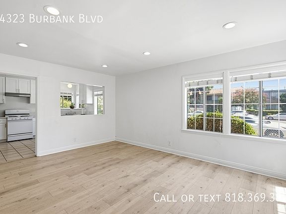 2nd image of 14323 Burbank Blvd