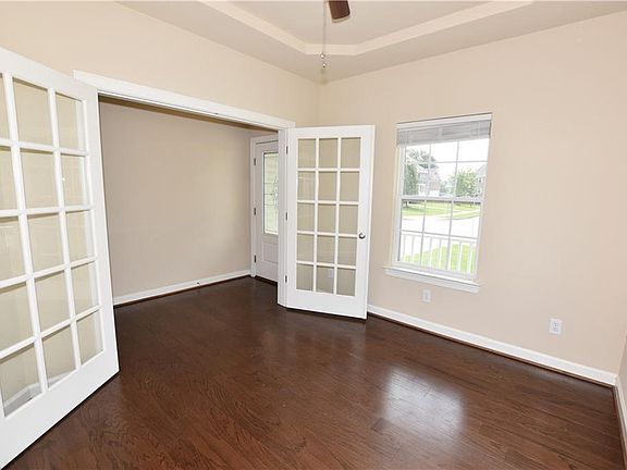 5th image of 1057 Robert Welch Ln