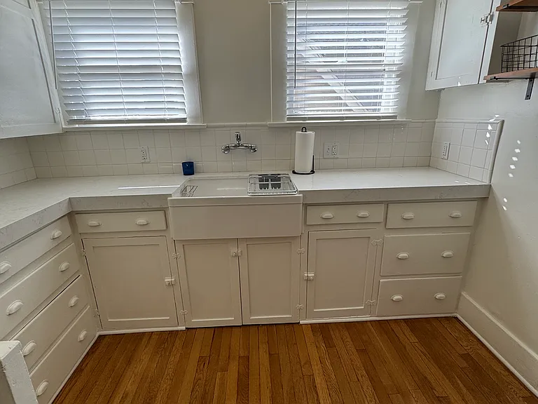 Kitchen Storage and Farm Sink