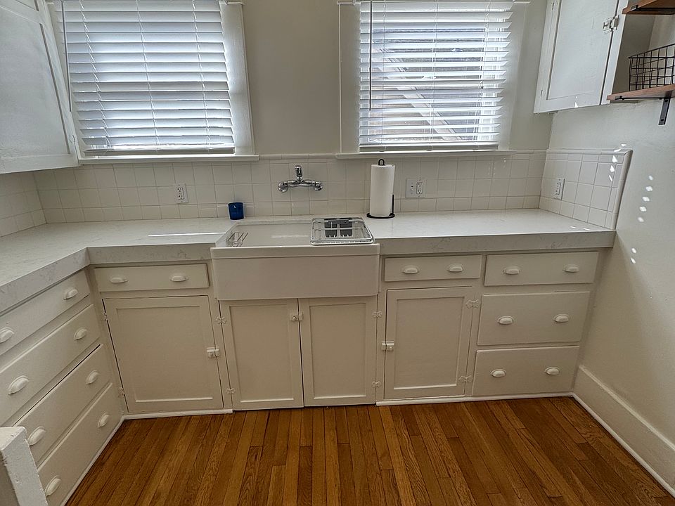 Kitchen Storage and Farm Sink