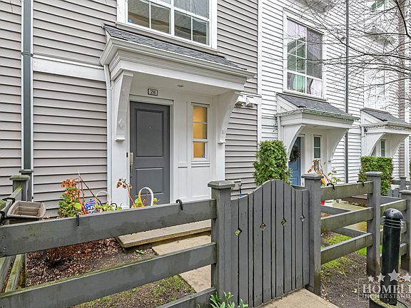 2nd image of 2838 Livingstone Ave #28