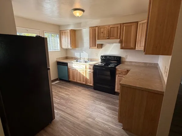 453-132 Stoneway Apartments, 132 Stoneway Dr NW #186, Salem, OR 97304