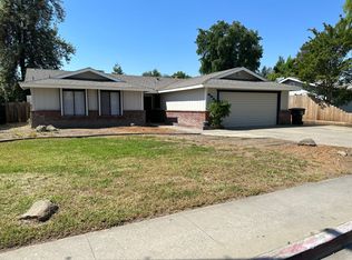 5343 W Walnut Ave, Visalia, CA 93277
