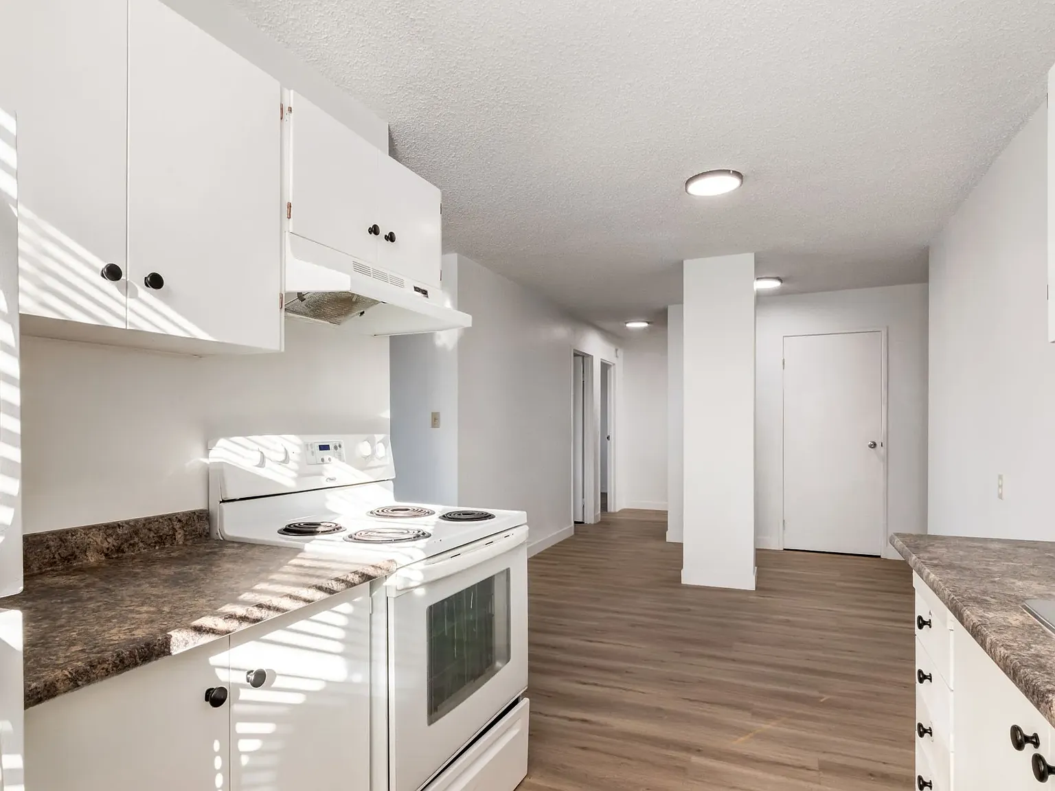 Elkwater Apartments — Photo 3