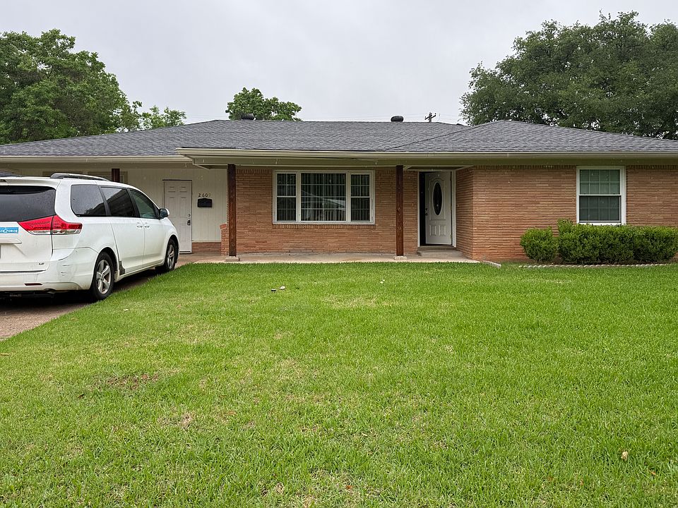 1st image of 2609 Plantation Dr