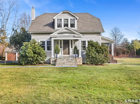 98 Comstock Hill Avenue, Norwalk, CT 06850