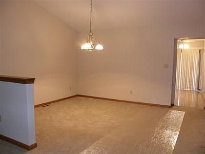 4th image of 2628 41st Pl
